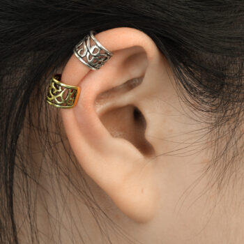 Non Piercing Ear Cuff with an Ornate Design - Image 4