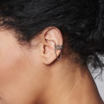 Non Piercing Ear Cuff with a Hanging Chain - Image 4