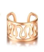 Non Piercing Ear Cuff with a Wavey Design