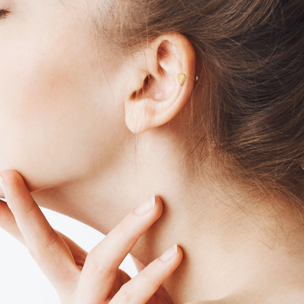 Triangle Cartilage Barbell - Image 2