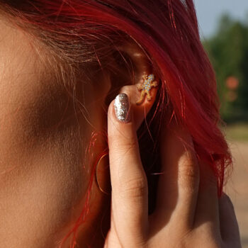 Rose Gold Labret with a Clear CZ Gems Lizard - Image 3