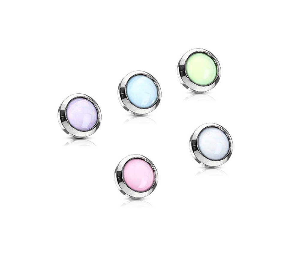 Dermal Head with an Illuminating Stone