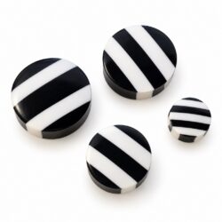Large Gauge Black and White Saddle Plugs